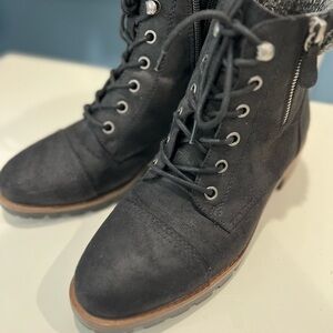 White Mountain Black Lace-Up Boots